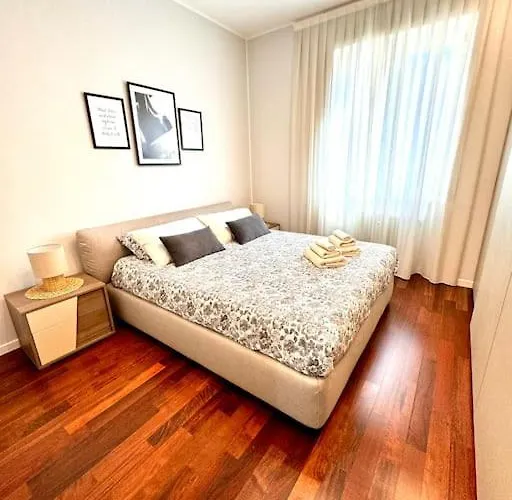 Incantevole A Lägenhet Como